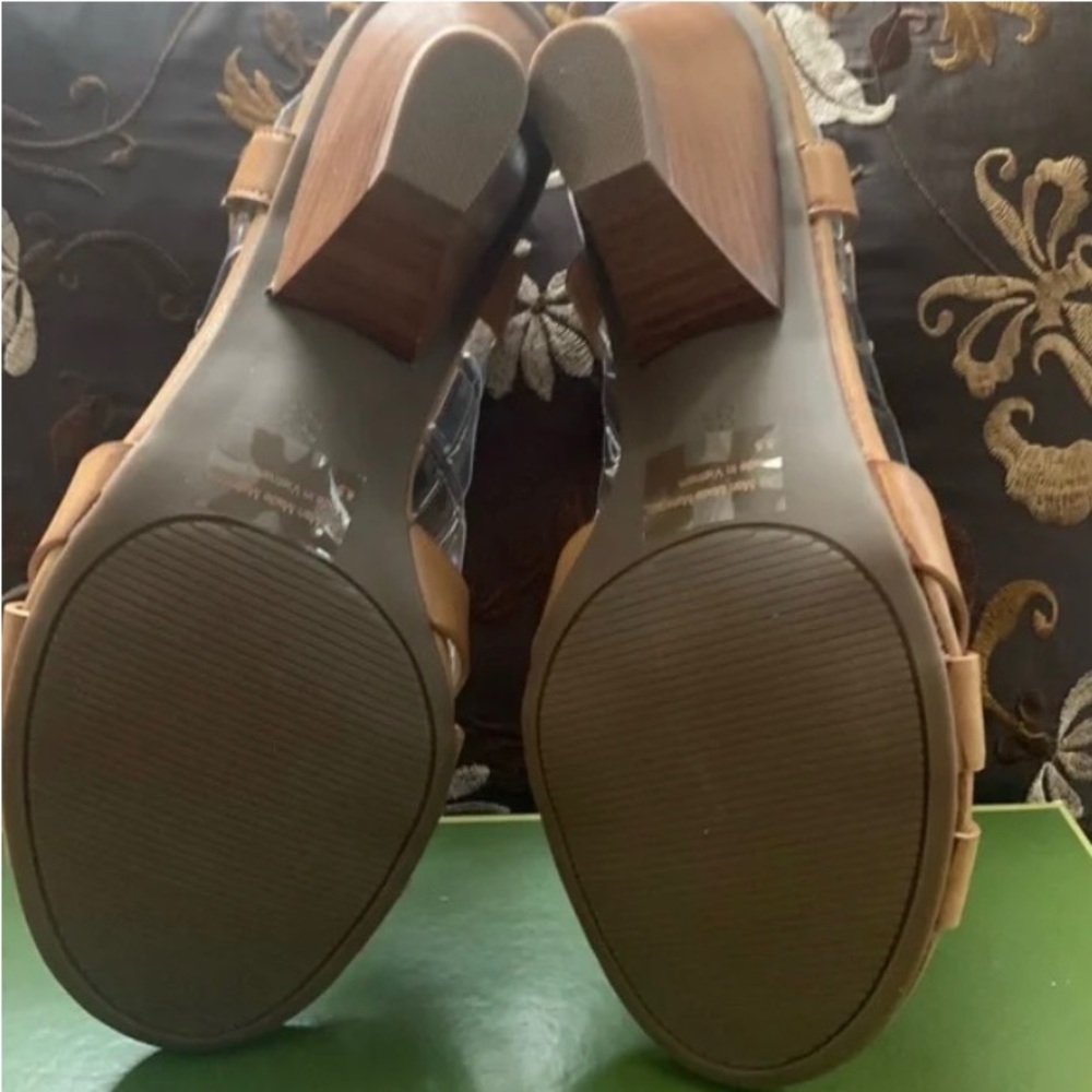 Coach and Four Leather Sandals with heels. *New In Box* - Picture 4 of 5